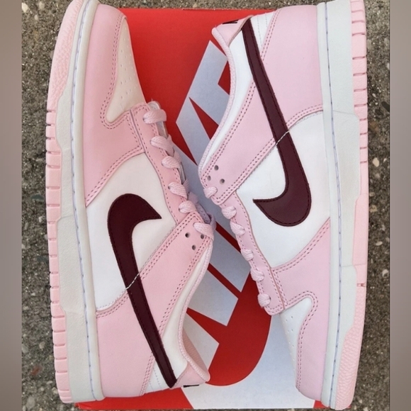 Dunk's - Picture 3 of 5